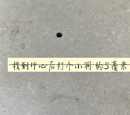 临渭瓷砖空鼓维修公司专业解答在瓷砖铺贴过程中，如果砂料搅拌不均匀，将会带来以下问题